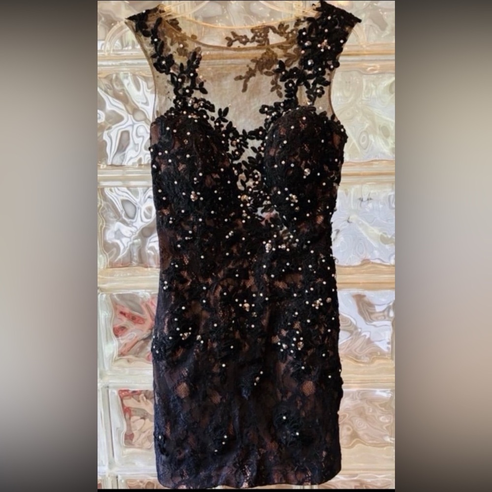 Mori Lee Women’s Formal Black Dress-size 3/4
